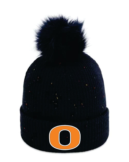 "O" Pom Beanie / Embroidered